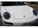 ９１１ ９１１カレラ４　ターボボディ　１８インチカレラＩＩＩホイール　ＰＳＭ　キセノンライト　電動サンルーフ　ブラックレザー　シートヒーター　取説　保証書　ワンオーナー車（6枚目）