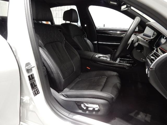 740d xDrive Mスポーツ 黒革 20インチ(7枚目)