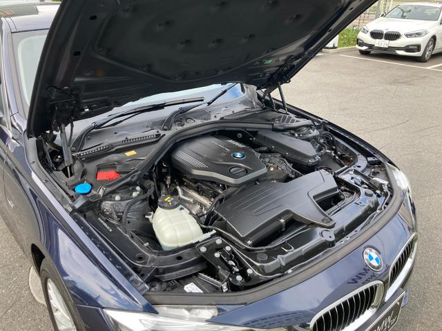 320d ラグジュアリー ブラックレザー アクティブクルーズコントロール 17インチAW 純正ナビ バックカメラ リアPDC LEDヘッドライト(31枚目)