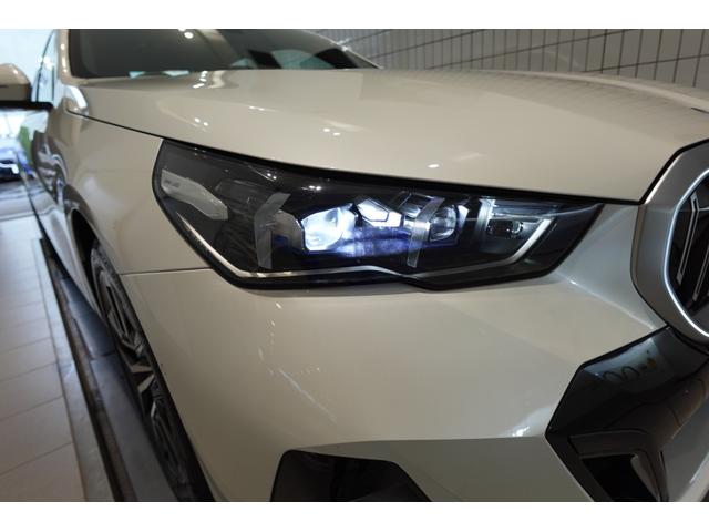 i5 eDrive 40 Mスポーツ 全方位カメラ ヘッドアップディスプレイ 黒合皮シート シートヒーター 純正地デジ 純正19インチAW ブラインドスポットモニター 電動リアゲート コンフォートアクセス アクティブクルーズコントロール(73枚目)