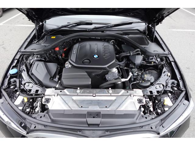 ３シリーズ ３２０ｄｘＤｒｉｖｅツーリングＭスポーツハイラインＰ　下取車　ワンオーナー車両　後期型　ハイラインパッケージ　コンフォートパッケージ　５０周年エンブレム　ワイヤレスチャージング　全方位カメラ　ヘッドアップディスプレイ　シートヒーター　純正１８インチＡＷ（15枚目）