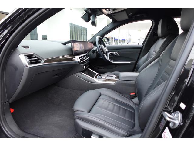 ３シリーズ ３２０ｄｘＤｒｉｖｅツーリングＭスポーツハイラインＰ　下取車　ワンオーナー車両　後期型　ハイラインパッケージ　コンフォートパッケージ　５０周年エンブレム　ワイヤレスチャージング　全方位カメラ　ヘッドアップディスプレイ　シートヒーター　純正１８インチＡＷ（21枚目）