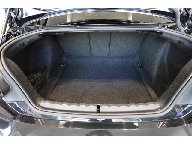 Ｍ２ ベースグレード　ワンオーナー　ブラックレザーシート　ジェスチャーコンロロール　ワイヤレスチャージング　ヘッドアップディスプレイ　ブラインドスポットモニター　フロント１９インチ・リア２０インチＡＷ　禁煙車　認定中古車（24枚目）