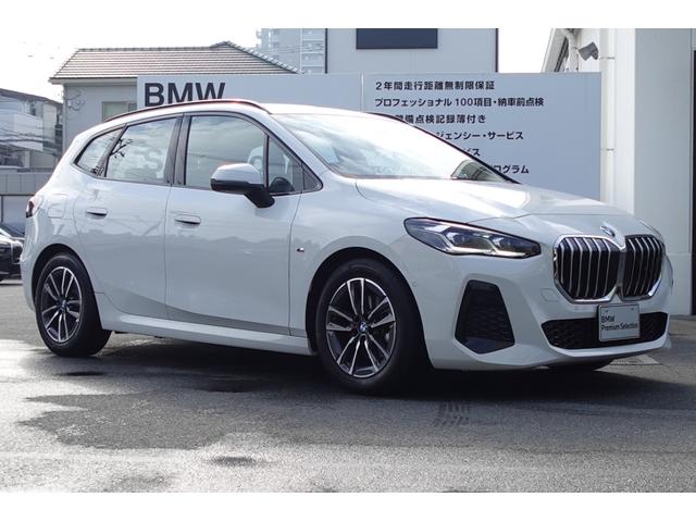 ２シリーズ ２１８ｄアクティブツアラー　Ｍスポーツ　元デモカー　テクノロジーパッケージ　ルーフレール　ヘッドアップディスプレイ　全方位カメラ　シートヒーター　ワイヤレスチャージング　純正１７インチＡＷ　アダプティブヘッドライト　禁煙車　認定中古車（9枚目）