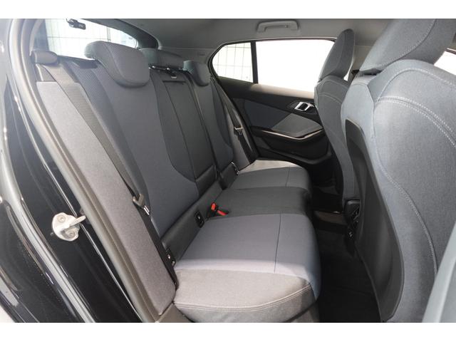 １シリーズ １２０ｄ　元デモカー　ハイラインパッケージ　テクノロジーパッケージ　エコニアバイカラーシート　ｈａｒｍａｎ／ｋａｒｄｏｎスピーカー　全方位カメラ　ワイヤレスチャージング　ヘッドアップディスプレイ　認定中古車（19枚目）