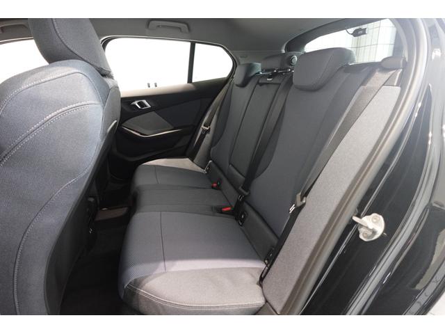 １シリーズ １２０ｄ　元デモカー　ハイラインパッケージ　テクノロジーパッケージ　エコニアバイカラーシート　ｈａｒｍａｎ／ｋａｒｄｏｎスピーカー　全方位カメラ　ワイヤレスチャージング　ヘッドアップディスプレイ　認定中古車（23枚目）