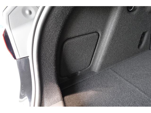 １シリーズ １２０ｄ　元デモカー　ハイラインパッケージ　テクノロジーパッケージ　エコニアバイカラーシート　ｈａｒｍａｎ／ｋａｒｄｏｎスピーカー　全方位カメラ　ワイヤレスチャージング　ヘッドアップディスプレイ　認定中古車（26枚目）