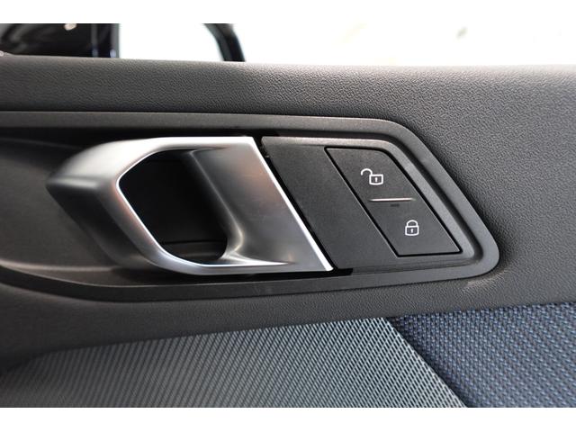 １シリーズ １２０ｄ　元デモカー　ハイラインパッケージ　テクノロジーパッケージ　エコニアバイカラーシート　ｈａｒｍａｎ／ｋａｒｄｏｎスピーカー　全方位カメラ　ワイヤレスチャージング　ヘッドアップディスプレイ　認定中古車（33枚目）