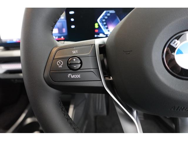 １シリーズ １２０ｄ　元デモカー　ハイラインパッケージ　テクノロジーパッケージ　エコニアバイカラーシート　ｈａｒｍａｎ／ｋａｒｄｏｎスピーカー　全方位カメラ　ワイヤレスチャージング　ヘッドアップディスプレイ　認定中古車（38枚目）