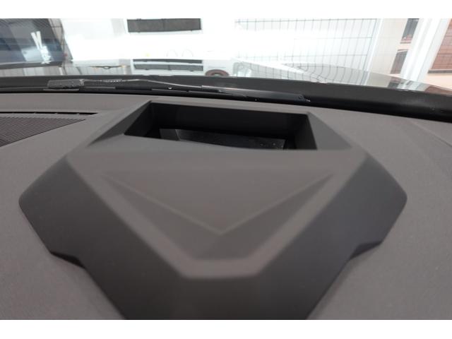 １シリーズ １２０ｄ　元デモカー　ハイラインパッケージ　テクノロジーパッケージ　エコニアバイカラーシート　ｈａｒｍａｎ／ｋａｒｄｏｎスピーカー　全方位カメラ　ワイヤレスチャージング　ヘッドアップディスプレイ　認定中古車（42枚目）