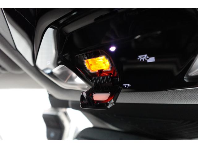 １シリーズ １２０ｄ　元デモカー　ハイラインパッケージ　テクノロジーパッケージ　エコニアバイカラーシート　ｈａｒｍａｎ／ｋａｒｄｏｎスピーカー　全方位カメラ　ワイヤレスチャージング　ヘッドアップディスプレイ　認定中古車（62枚目）