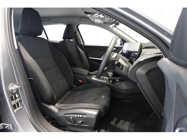 １シリーズ １２０ｄ　元デモカー　テクノロジーパッケージ　全方位カメラ　ヘッドアップディスプレイ　ワイヤレスチャージング　シートヒーター　ブラインドスポットモニター　電動リアゲート　アダプティブヘッドライト　認定中古車（17枚目）