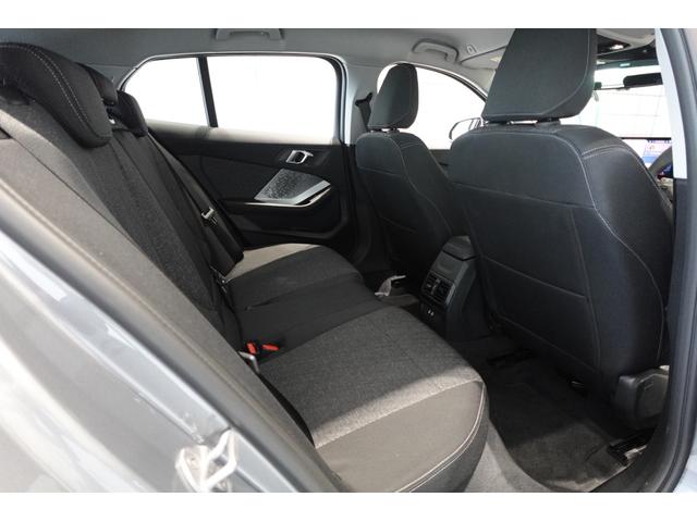 １シリーズ １２０ｄ　元デモカー　テクノロジーパッケージ　全方位カメラ　ヘッドアップディスプレイ　ワイヤレスチャージング　シートヒーター　ブラインドスポットモニター　電動リアゲート　アダプティブヘッドライト　認定中古車（20枚目）