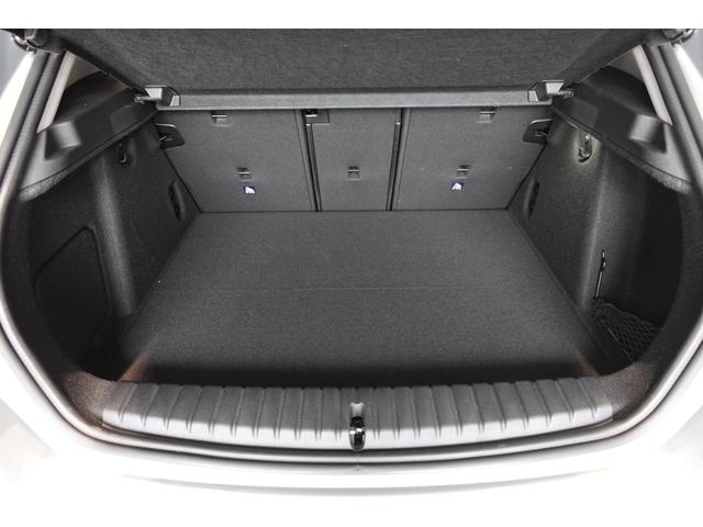 １シリーズ １２０ｄ　元デモカー　テクノロジーパッケージ　全方位カメラ　ヘッドアップディスプレイ　ワイヤレスチャージング　シートヒーター　ブラインドスポットモニター　電動リアゲート　アダプティブヘッドライト　認定中古車（25枚目）