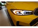 ドイツ本社と同様の教育、訓練を受けたBMW専門のメカニックが100項目にも上がるポイントを徹底的にチェック。交換基準に達した部品があればBMW純正部品を使用し整備した後にお客様に引渡しとなります。