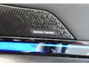 ■Innovection BMWオリジナル・ボディ・コーティング新車時の深い光沢と重厚な艶をいつまでも。革新的な(Innovative)リアクティブポリマー技術により、塗装面を長期間保護します。