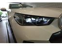 ドイツ本社と同様の教育、訓練を受けたBMW専門のメカニックが100項目にも上がるポイントを徹底的にチェック。交換基準に達した部品があればBMW純正部品を使用し整備した後にお客様に引渡しとなります。