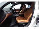 ■Innovection BMWオリジナル・ボディ・コーティング新車時の深い光沢と重厚な艶をいつまでも。革新的な(Innovative)リアクティブポリマー技術により、塗装面を長期間保護します。