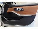 ■Innovection BMWオリジナル・ボディ・コーティング新車時の深い光沢と重厚な艶をいつまでも。革新的な(Innovative)リアクティブポリマー技術により、塗装面を長期間保護します。