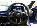 ■Innovection BMWオリジナル・ボディ・コーティング新車時の深い光沢と重厚な艶をいつまでも。革新的な(Innovative)リアクティブポリマー技術により、塗装面を長期間保護します。