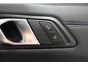 ■Innovection BMWオリジナル・ボディ・コーティング新車時の深い光沢と重厚な艶をいつまでも。革新的な(Innovative)リアクティブポリマー技術により、塗装面を長期間保護します。