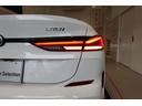 ドイツ本社と同様の教育、訓練を受けたBMW専門のメカニックが100項目にも上がるポイントを徹底的にチェック。交換基準に達した部品があればBMW純正部品を使用し整備した後にお客様に引渡しとなります。