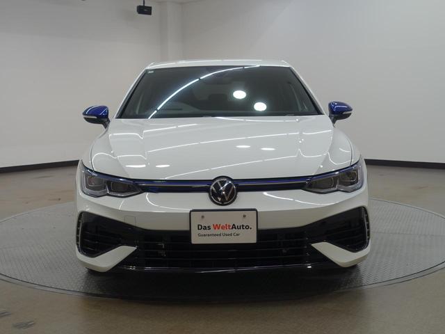 ゴルフＲ ２０イヤーズ　ＶＷ認定中古車　純正ナビ　バックカメラ　ブラインドスポットモニター　ＬＥＤヘッドライト　運転席パワーシート　シートヒーター　デジタルメーター　スペアキー　純正アルミホイール（5枚目）