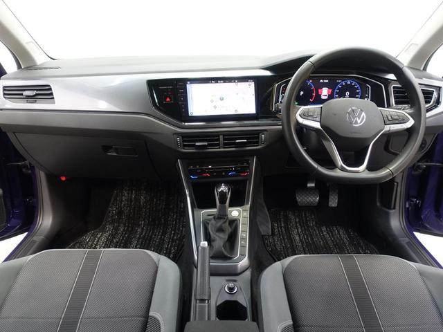 ポロ TSIスタイル VW認定中古車 純正ナビ 置くだけ充電 パークアシスト BSM LEDヘッドライト クルーズコントロール ETC 純正アルミホイール(12枚目)