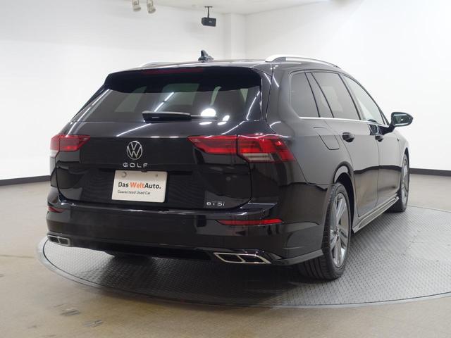 当社クリーニング工場にてまるまるクリーニングを行い、内装外装エンジンルームや見えない細部までくまなく洗浄しております。