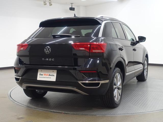 Ｔ－ロック ＴＳＩ　スタイルデザインパッケージ　ＶＷ認定中古車　ワンオーナー　純正ナビ　バックカメラ　パワーバックドア　ブラインドスポットモニター　クルーズコントロール　スペアキー　デジタルメーター　ＬＥＤヘッドライト　ＥＴＣ　純正アルミホイール（6枚目）