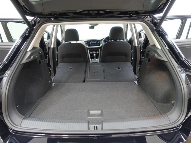 Ｔ－ロック ＴＳＩ　スタイルデザインパッケージ　ＶＷ認定中古車　ワンオーナー　純正ナビ　バックカメラ　パワーバックドア　ブラインドスポットモニター　クルーズコントロール　スペアキー　デジタルメーター　ＬＥＤヘッドライト　ＥＴＣ　純正アルミホイール（9枚目）