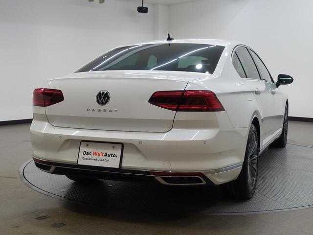 パサート TDIエレガンスアドバンス VW認定中古車 純正ナビ アラウンドビューモニター D席パワーシート ブラインドスポットモニター パワーバックドア LEDヘッドライト ETC スペアキー デジタルメーター 純正アルミホイール(6枚目)