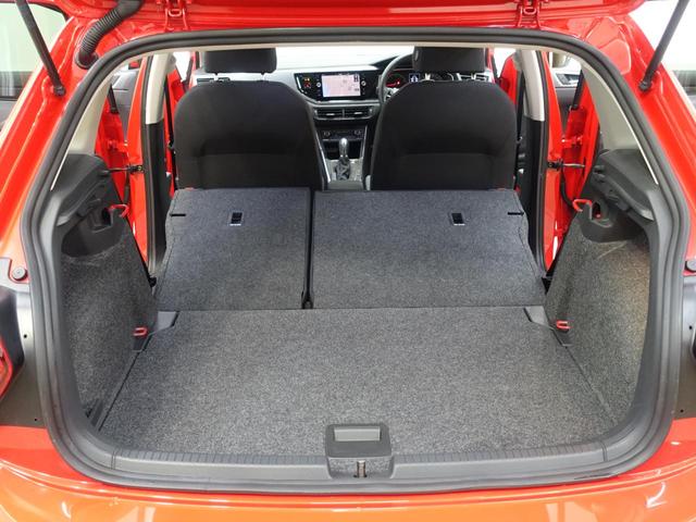 ポロ TSIハイライン VW認定中古車 純正ナビ バックカメラ ブラインドスポットモニター コーナーセンサー LEDヘッドライト クルーズコントロール 純正アルミホイール ETC(9枚目)