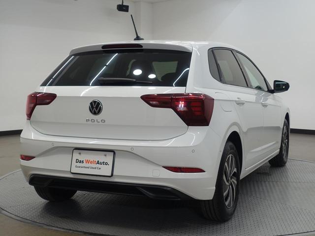 ポロ TSIアクティブ VW認定中古車 純正ナビ バックカメラ パークディスタンスコントロール クルーズコントロール LEDヘッドライト スペアキー 純正アルミホイール ETC(4枚目)