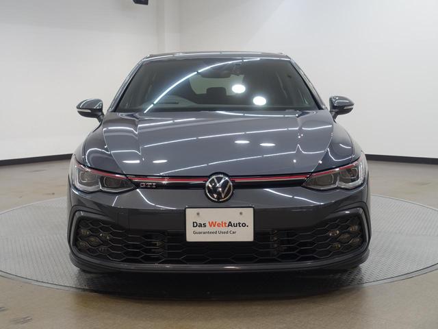 ���X�̓t�H���N�X���[�Q�����K�f�B�[���[�̔��X�ł��B