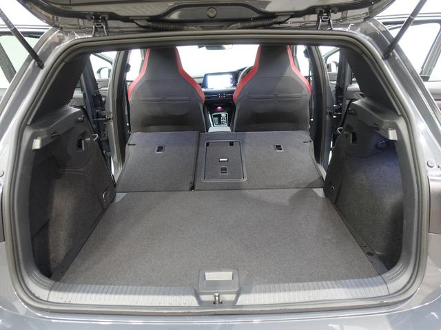 �Z�J���h�V�[�g��|���Ƃ���ɉב䂪�L���Ȃ�܂��B