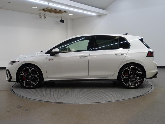 ���X�̔F�蒆�ÎԂ͉����ǎ��ԁA������Ԃ��x�[�X�Ɏ��Ђ̃����e�i���X�H��Ő�C���J�j�b�N�ɂ����O�ɓ_���A�������s���܂��̂ł����S���������B