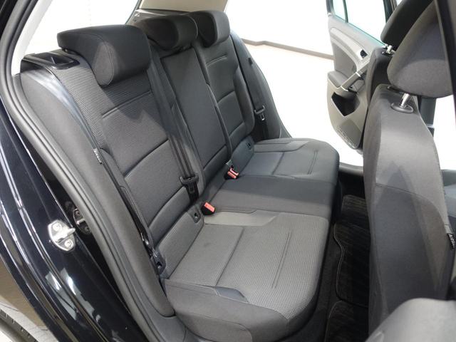 ���ЃN���[�j���O�H��ɂĂ܂�܂�N���[�j���O���s���A�����O���G���W�����[���〈���Ȃ��ו��܂ł��܂Ȃ���򂵂Ă���܂��B