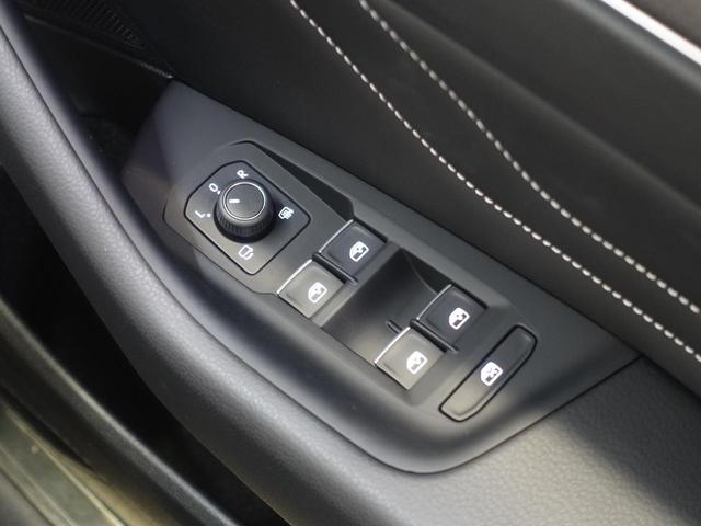 ���C�g�̓I�[�g�@�\�t���I