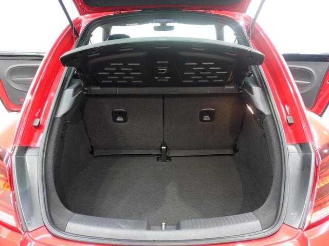 ���ЃN���[�j���O�H��ɂĂ܂�܂�N���[�j���O���s���A�����O���G���W�����[���〈���Ȃ��ו��܂ł��܂Ȃ���򂵂Ă���܂��B