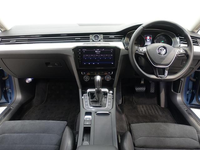 �V�b�N�ȐF�����̃t�����g���I