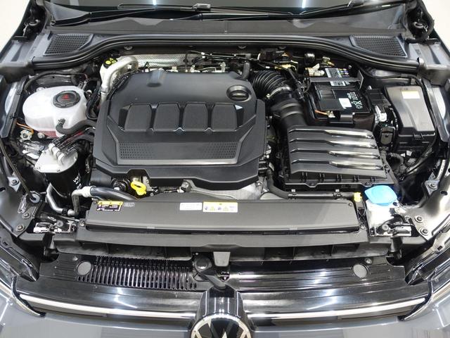 �R���p�N�g�{�f�B�ɁA�͋����G���W��