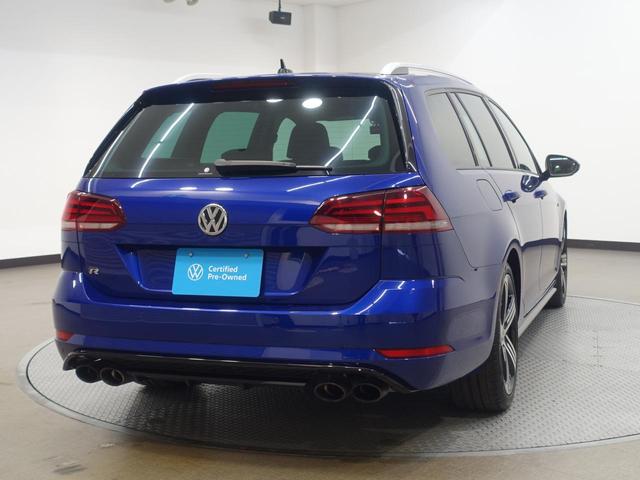 �J���[�̓��s�X�u���[���^���b�N�ł��B