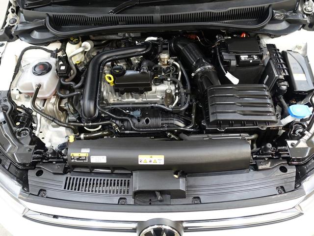 ＴＳＩ　Ｒライン　フォルクスワーゲン認定中古車保証付き　ナビオプション　　バックカメラ　ブラインドスポットモニター　ＬＥＤヘッドライト　　　Ｂｌｕｅｔｏｏｔｈ　スペアキー　純正アルミホイール（画像32）
