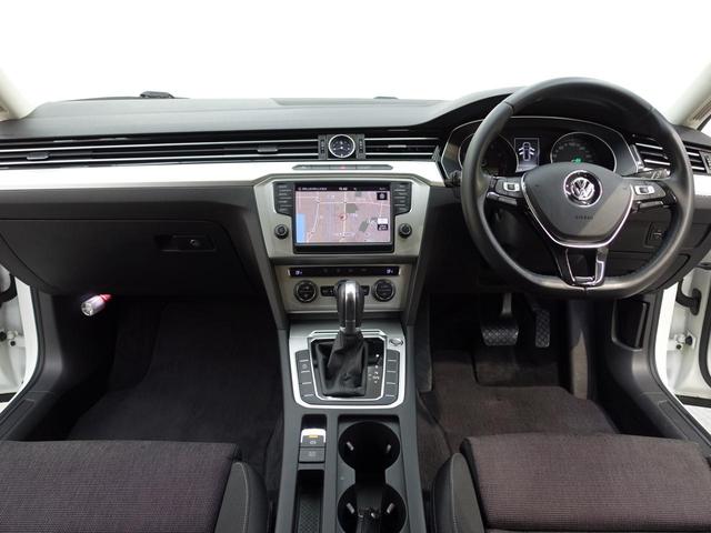 ＴＳＩコンフォートライン　フォルクスワーゲン認定中古車保証付き　ナビオプション　ＬＥＤヘッドライトオプション　バックカメラ　ブラインドスポットモニター　Ｂｌｕｅｔｏｏｔｈ　スペアキー　純正アルミホイール　ワンオーナー（画像10）
