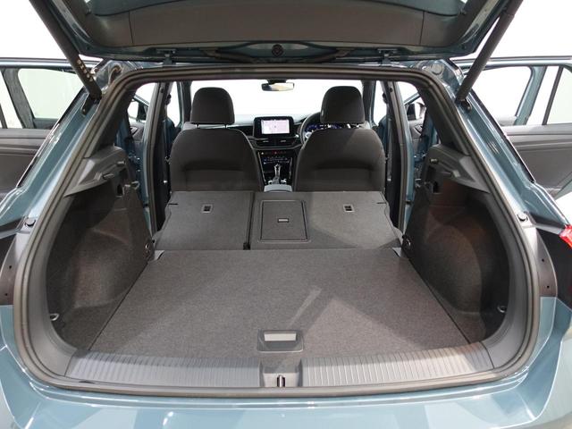 ＴＳＩ　ブラックスタイル　フォルクスワーゲン認定中古車保証付き　純正ナビ　バックカメラ　ブラインドスポットモニター　ＬＥＤヘッドライト　Ｂｌｕｅｔｏｏｔｈ　スペアキー　純正アルミホイール　取扱説明書　保証書（画像9）