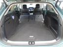 後部座席を収納すれば広い荷室を更に拡大。大きな荷物もお任せください