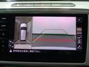 自動車を真上から見下ろした画像を表示できるアラウンドビューモニターは駐車時の強い味方で安心感も更に向上!