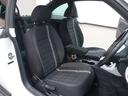 こちらのお車には認定中古車保証が1年間付いておりますのでご安心ください。さらなる安心を、という場合には、有料にはなりますが延長保証もございます。