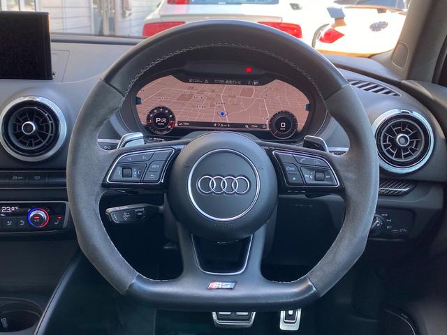 アウディ ＲＳ３